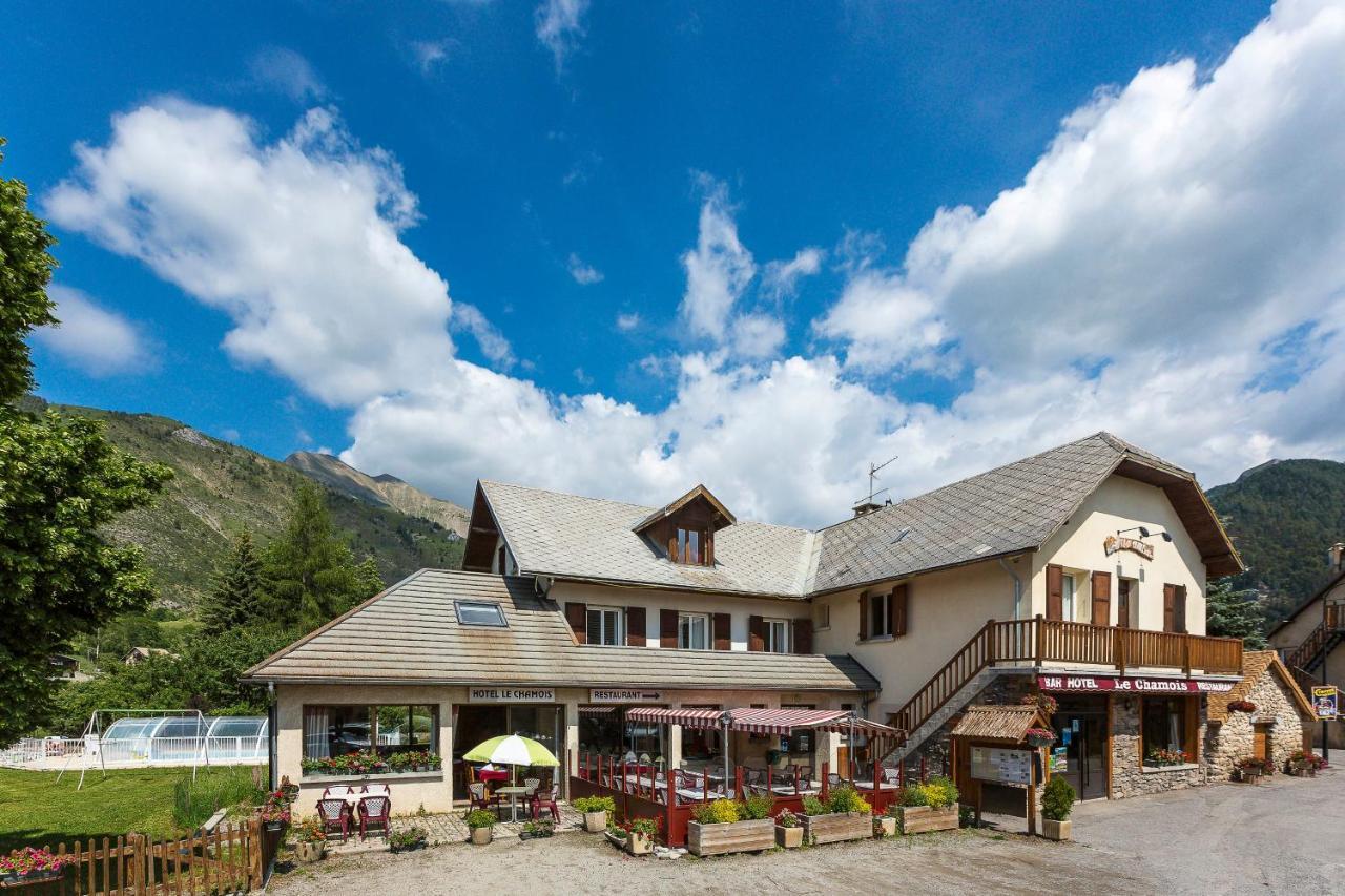 Hotel Restaurant Le Chamois Ancelle Buitenkant foto